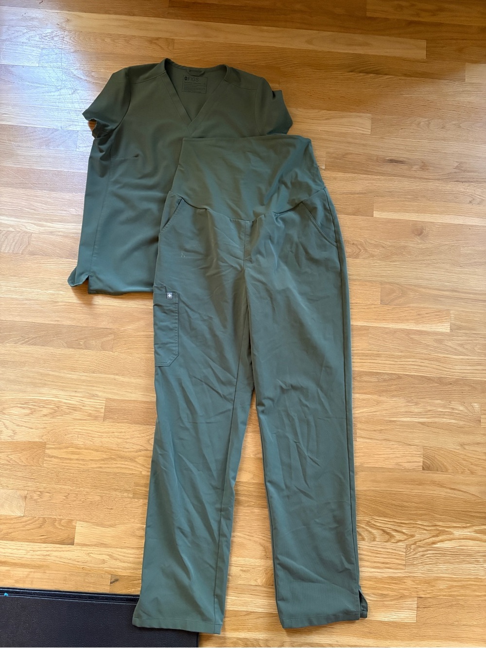 Figs Moss Maternity Scrubs Set